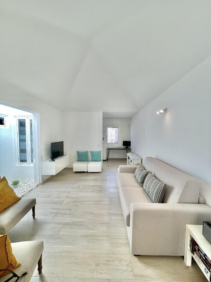 Vila Casahost Townhouse Lise Puerto del Carmen  Exteriér fotografie